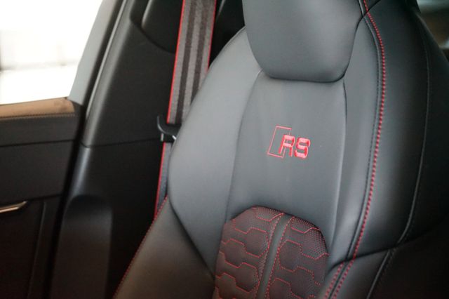 Audi RS6 performance | HuD | Pano | Carbon | B&O