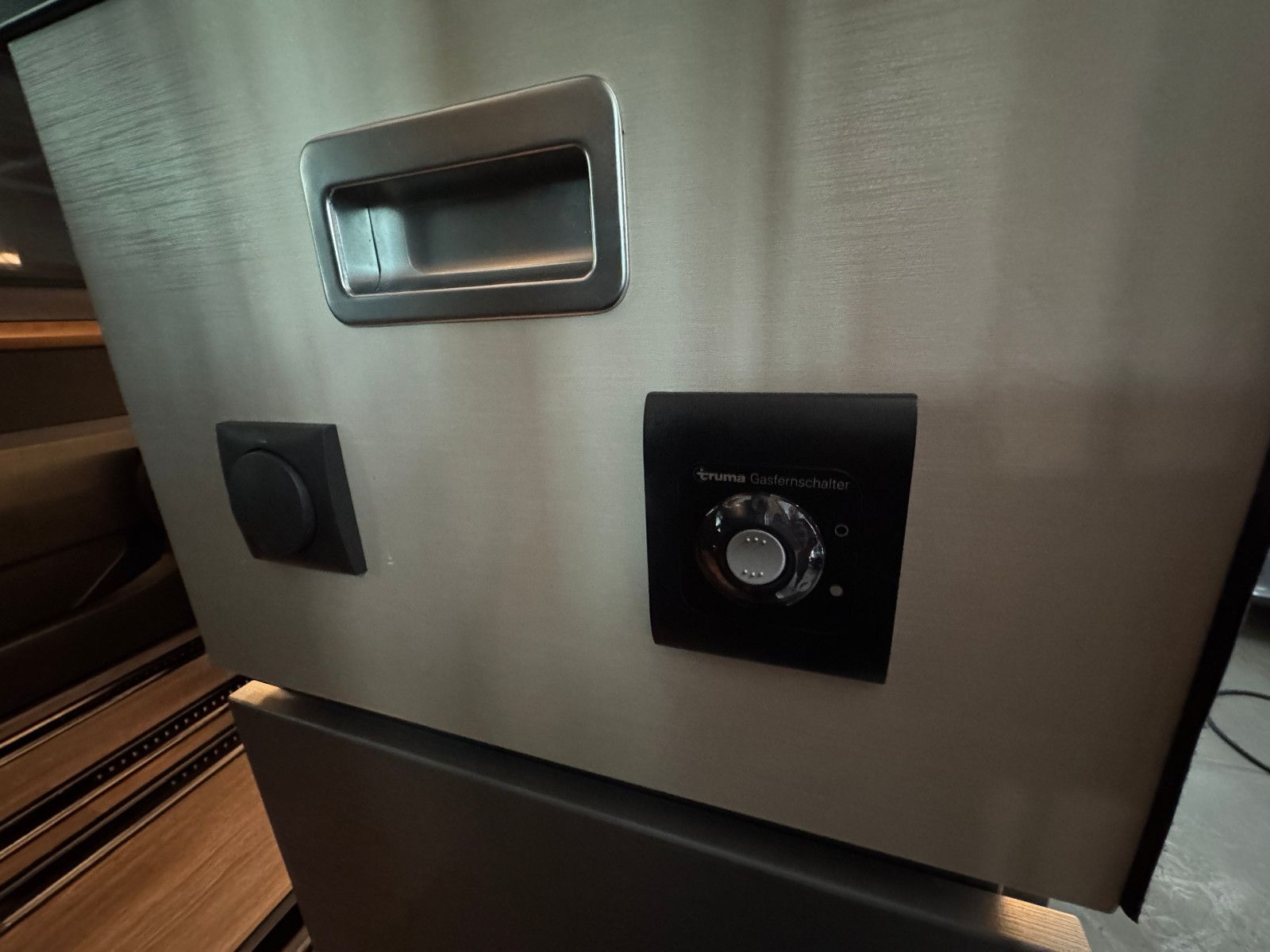 Fahrzeugabbildung Toyota DETHLEFFS CROSSCAMP FLEX 7-SITZER AUFSTELLDACH