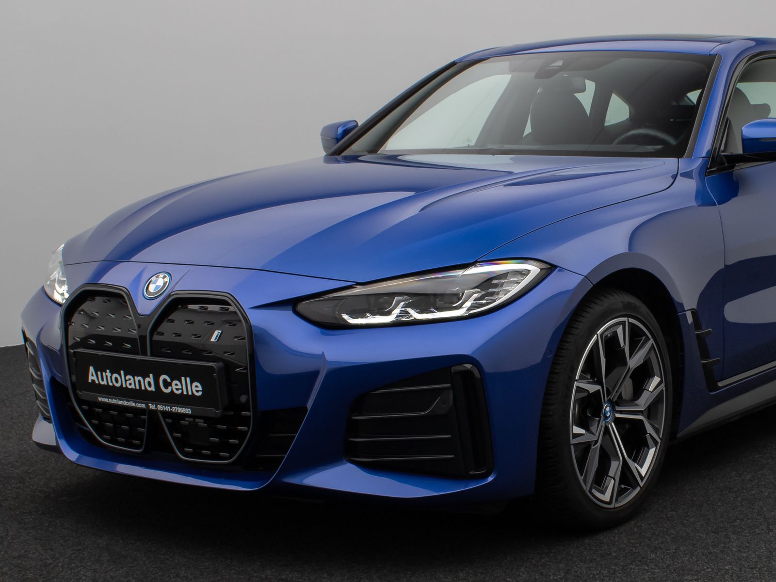 Fahrzeugabbildung BMW i4 eD40 M Sport Gran Coupè Kamera Glasdach HUD