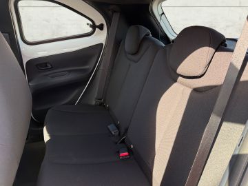 Toyota Aygo (X) - 9