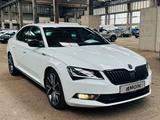 Skoda Superb Limousine Sportline TDI DSG LED RFK - Skoda Superb Gebrauchtwagen in Hamburg