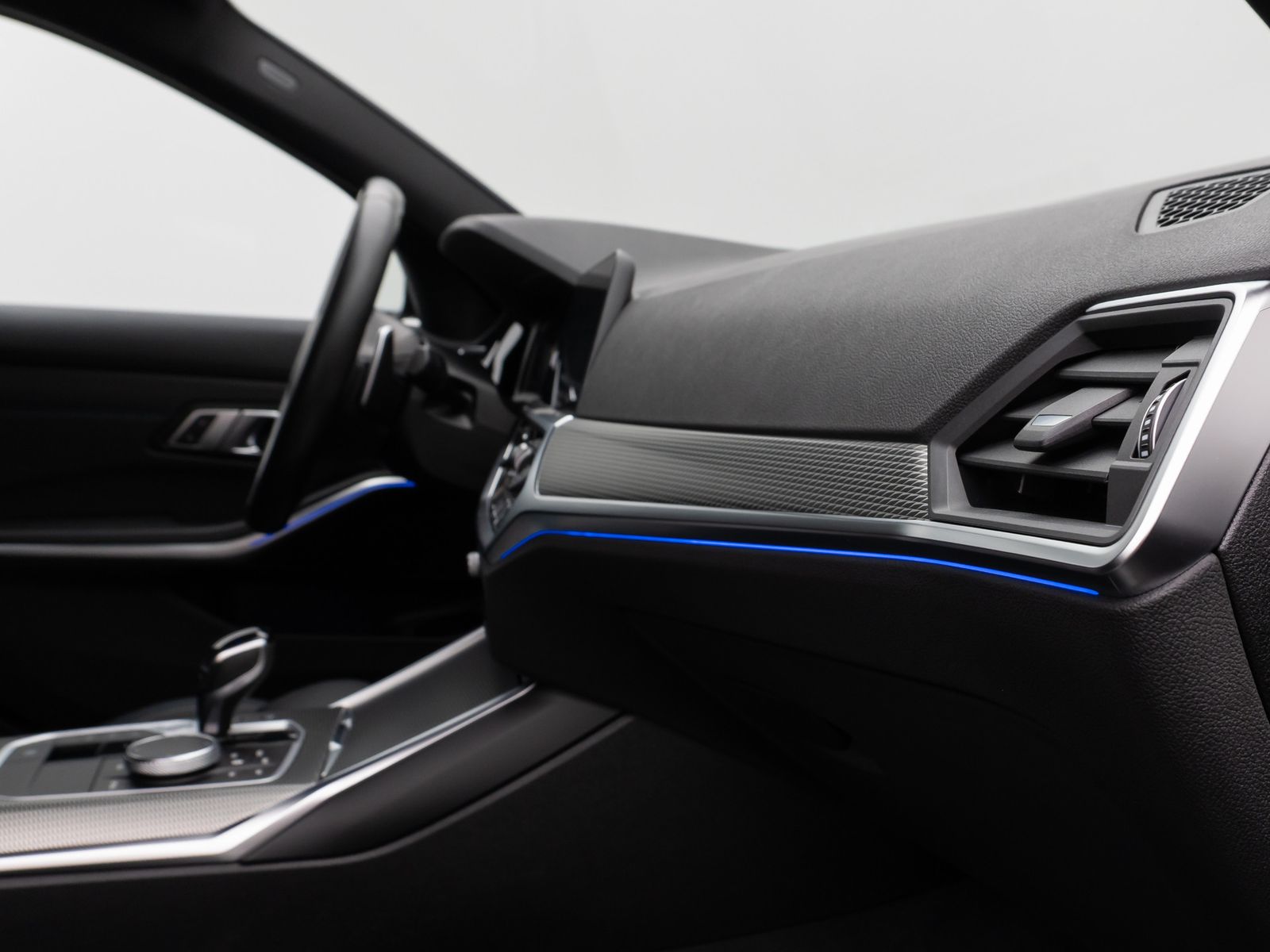 Fahrzeugabbildung BMW 320d M Sport Kamera CockPitPro DAB LED Alarm