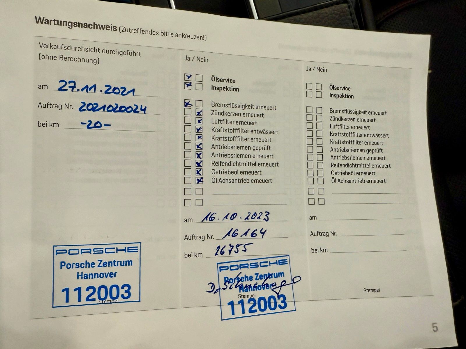 Fahrzeugabbildung Porsche Macan GTS Panorama/AHK/SportChrono/21Zoll/360