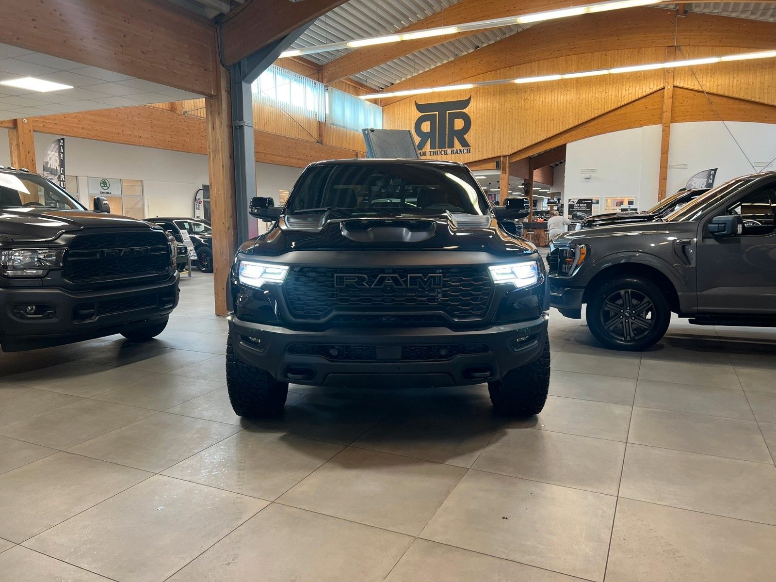 Fahrzeugabbildung Dodge RAM 1500 RHO H/O