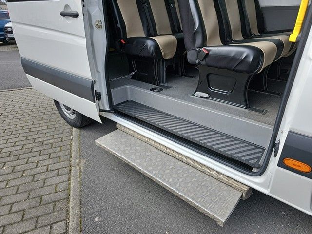 Fahrzeugabbildung Volkswagen Crafter Kombi 35 MR HD KTW Rollstuhl Rampe 9 Si.