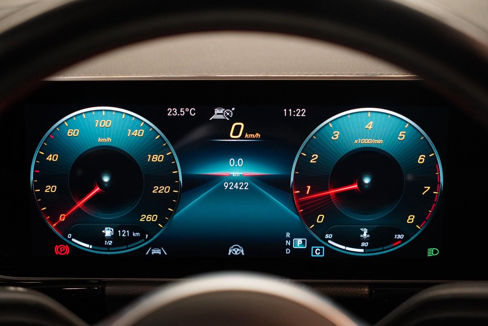 Mercedes-Benz GLA 200 AMG *2.Hand*Unfallfrei*Keyless Go*Pano*