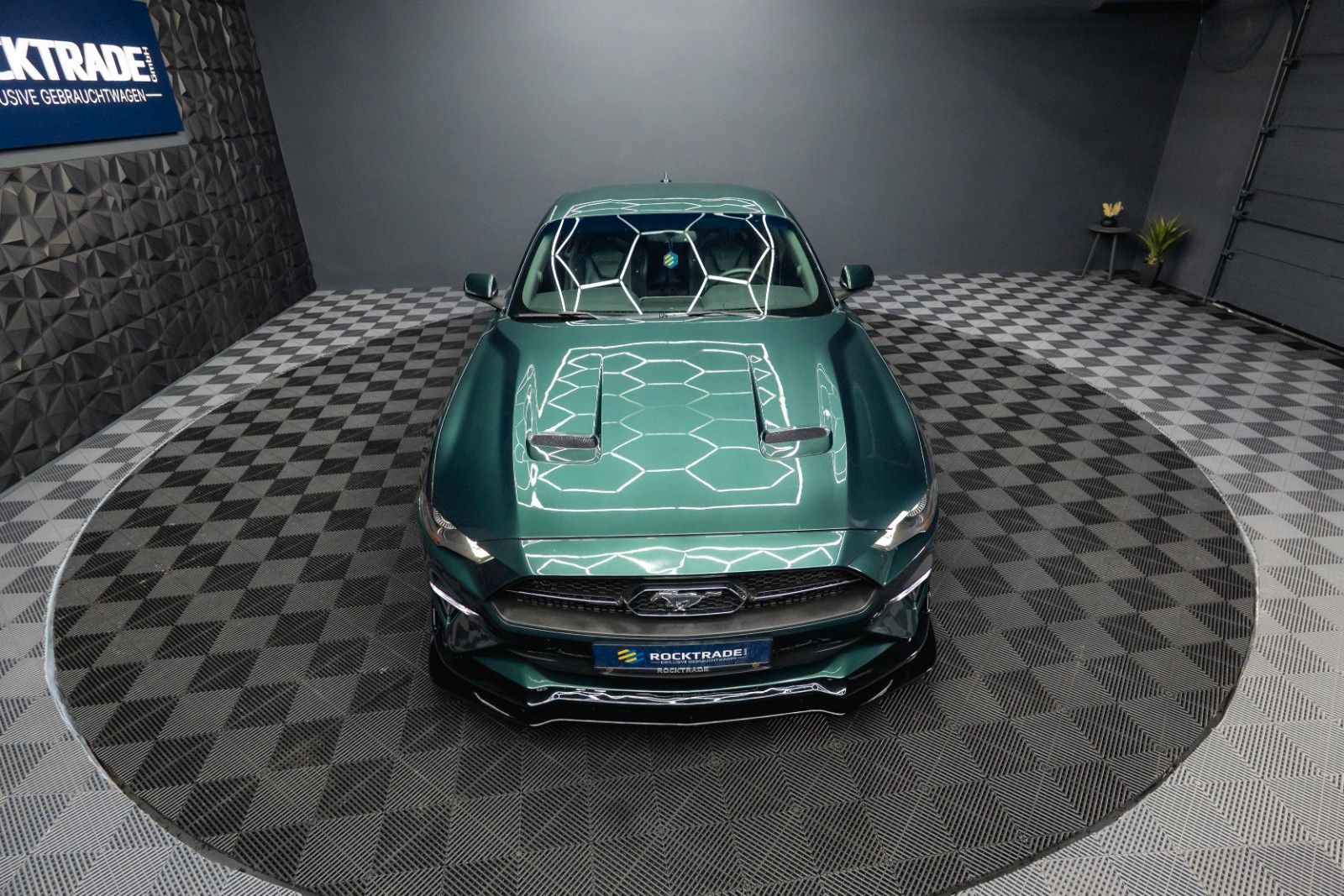 Fahrzeugabbildung Ford Mustang 5.0 V8 BULLITT 6-Gang RECARO Unfallfrei