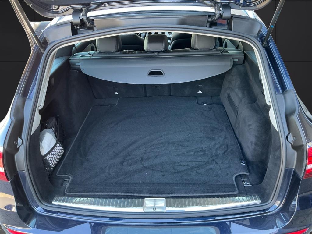Mercedes-Benz E 220 d 4M T Avantgarde*Head-up*360°K*Distronic
