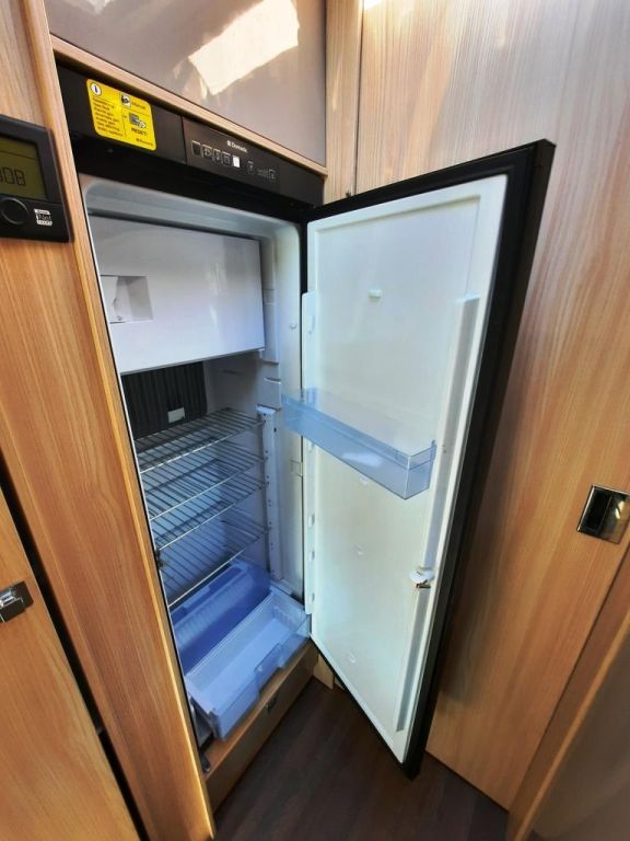 Fahrzeugabbildung Bürstner Ixeo IT 680 G HÄNDLER UND GEWERBE!