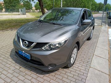 Nissan Qashqai - 1