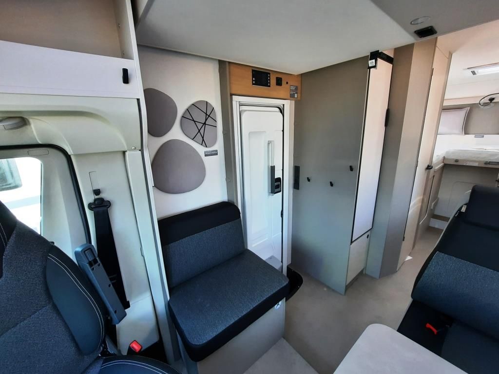 Fahrzeugabbildung LMC Tracer 730 EL Verfüg./Sparen Sie 8.131,- €
