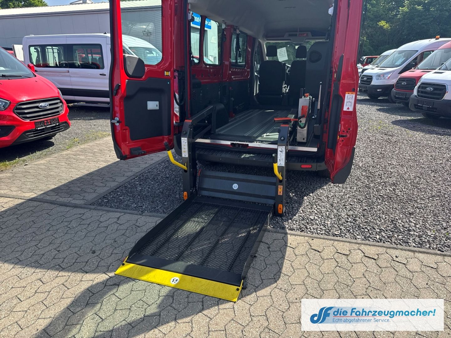 Fahrzeugabbildung Ford Transit Kombi 350 L3 *2378