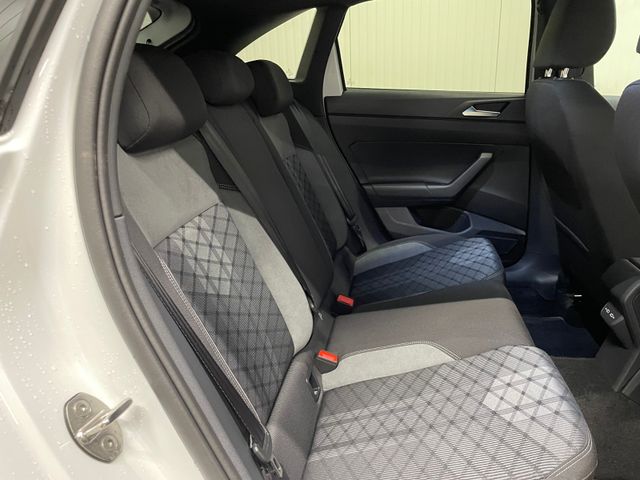 Taigo R-Line 1.0 TSI DSG ACC RFK NAVI LED