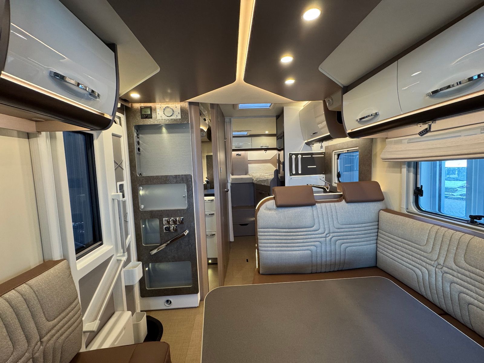 Fahrzeugabbildung Bürstner Lyseo TD 690 HL - 17.359€ SPAREN!