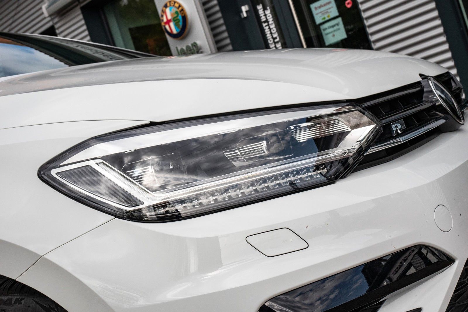Fahrzeugabbildung Volkswagen Touran Highline R-Line*AHK*DSG*PANO*
