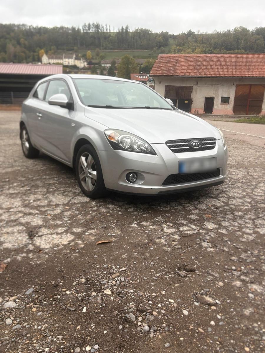 Kia Andere