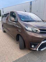 Toyota Proace Verso 2.0l (150 PS) Team D L1 S+W Reifen - gebrauchte Toyota Proace (Verso) aus dem Jahr 2019