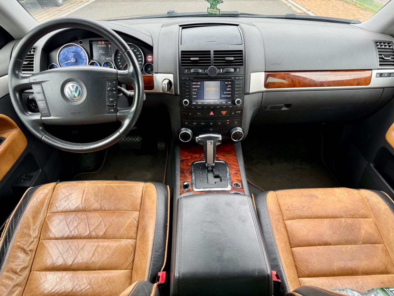 Volkswagen Touareg 2006 — photo 12