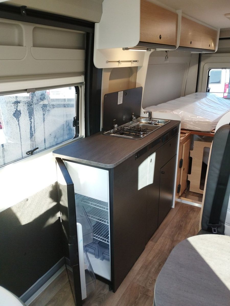 Fahrzeugabbildung Sunlight Adventure Cliff 640 Automatik, Dörr Edition, LTE