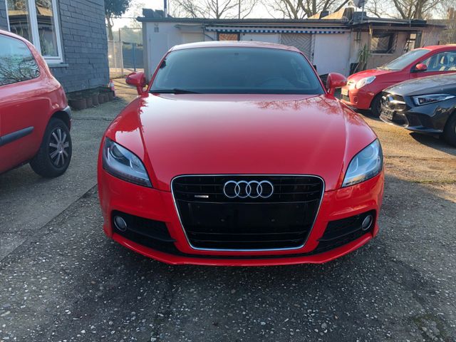 Audi TT Coupe/Roadster 2.0 TFSI Coupe quattro S-line