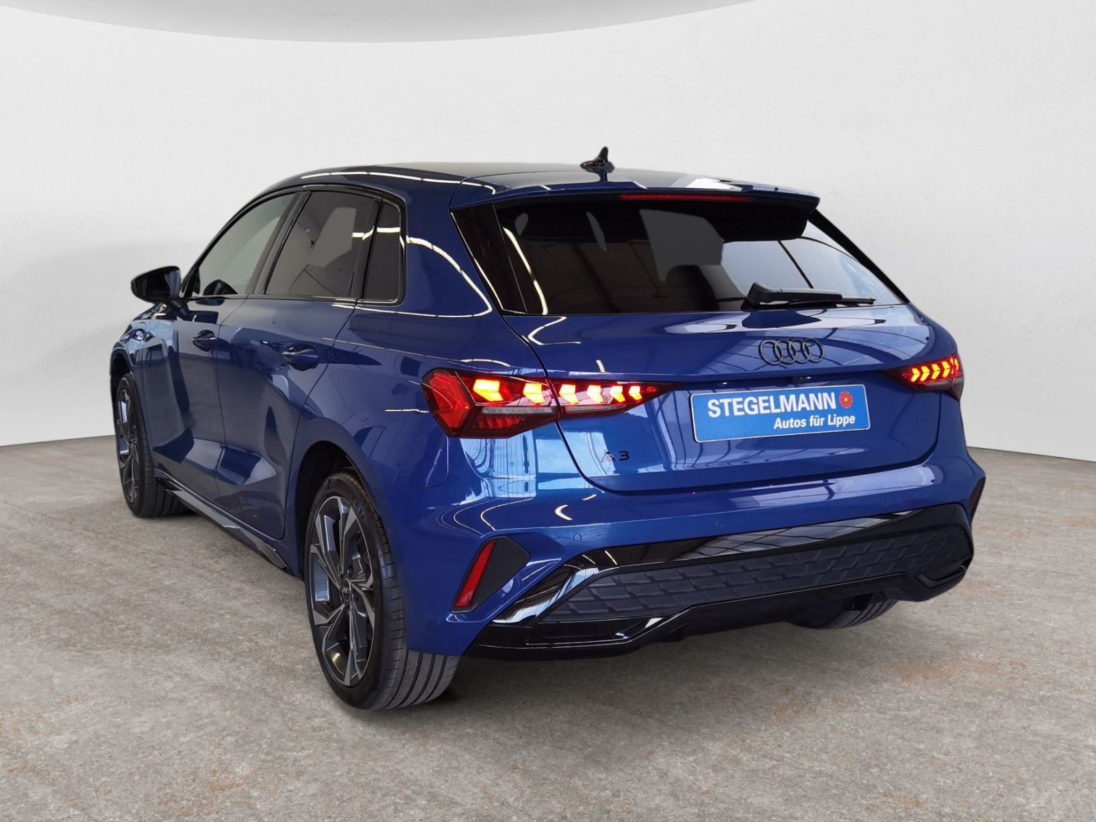 Audi A3 Sportback Audi A3 Sportback S line 45 TFSI e imagem 3