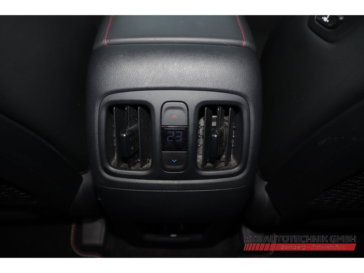 Fahrzeugabbildung Hyundai Tucson N-Line 1.6 T-GDi PHEV 4WD 98% SOH El. Pan