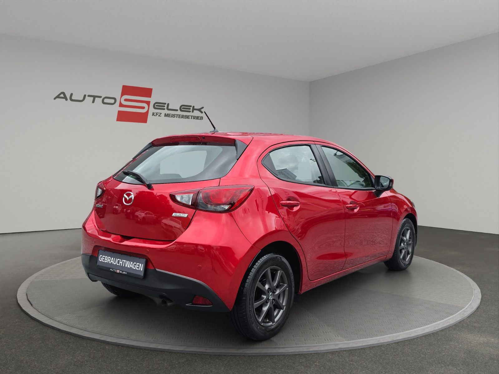 Fahrzeugabbildung Mazda 2 Lim. Center-Line AUS 1.HAND NUR 23 TSD. KM
