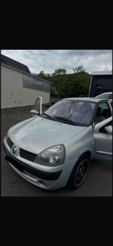 Renault Clio - Renault Clio aus 2004
