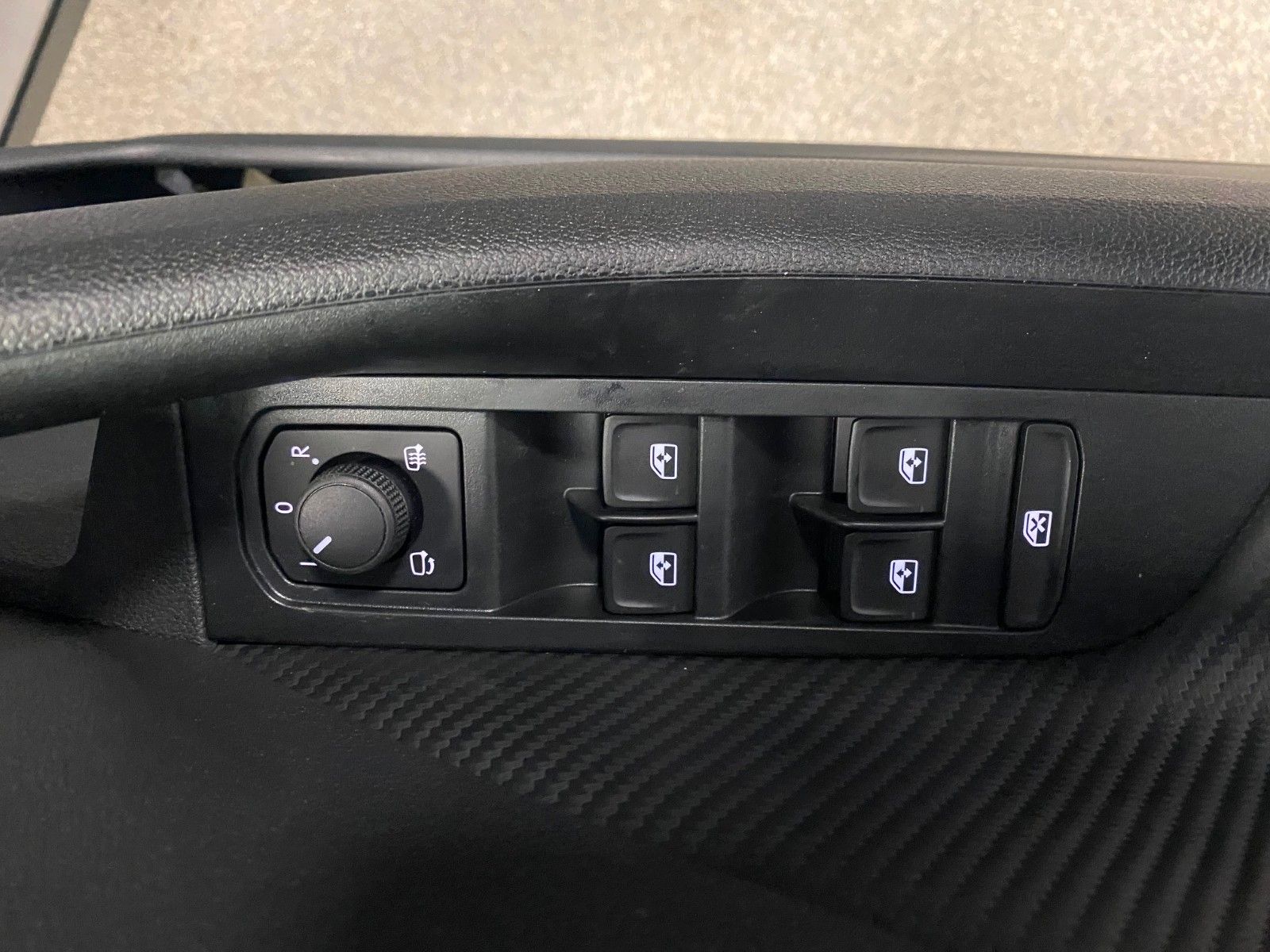 Fahrzeugabbildung SKODA Kamiq 1.5 TSI DSG Monte Carlo+ACC+MATRIX+KAMERA+
