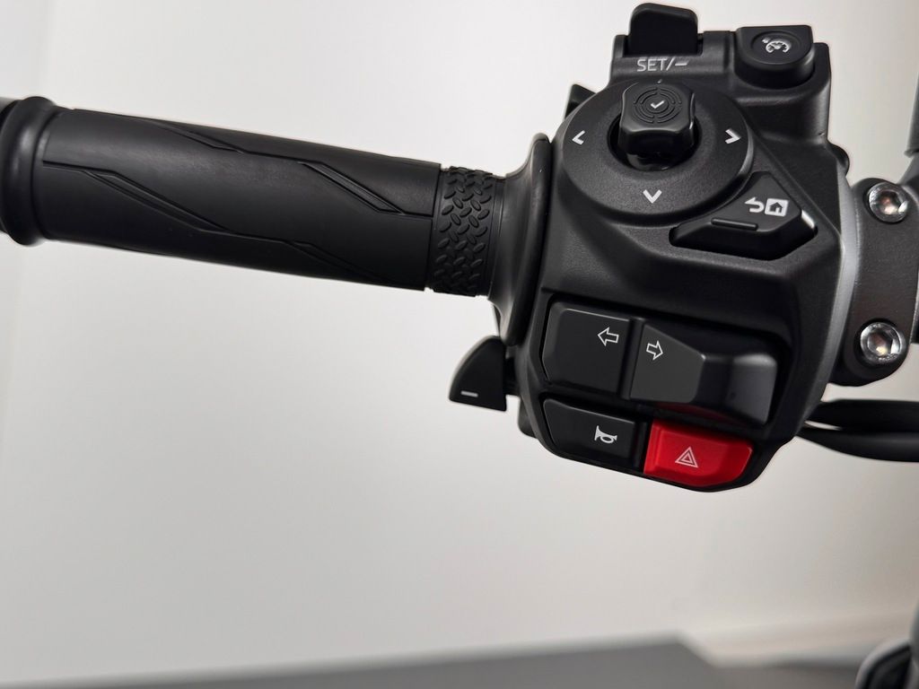 Fahrzeugabbildung Yamaha MT-09 Y-AMT 35 KW *TOP-ZUSTAND *SERVICE NEU