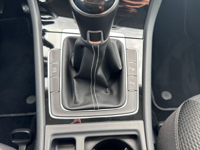 Golf VII CUP 1.2 TSI 6GANG SHZ NSW KLIMA PDC ALU