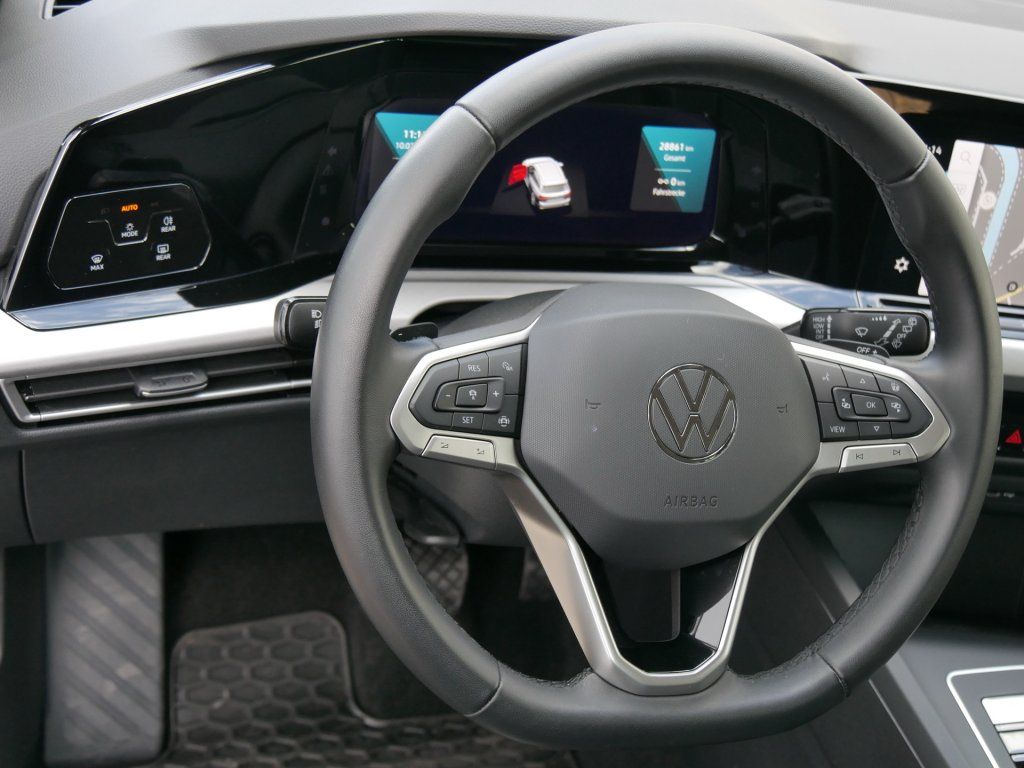 Fahrzeugabbildung Volkswagen Golf Variant 1.0 eTSI Life Keyless SHZ AppConnec