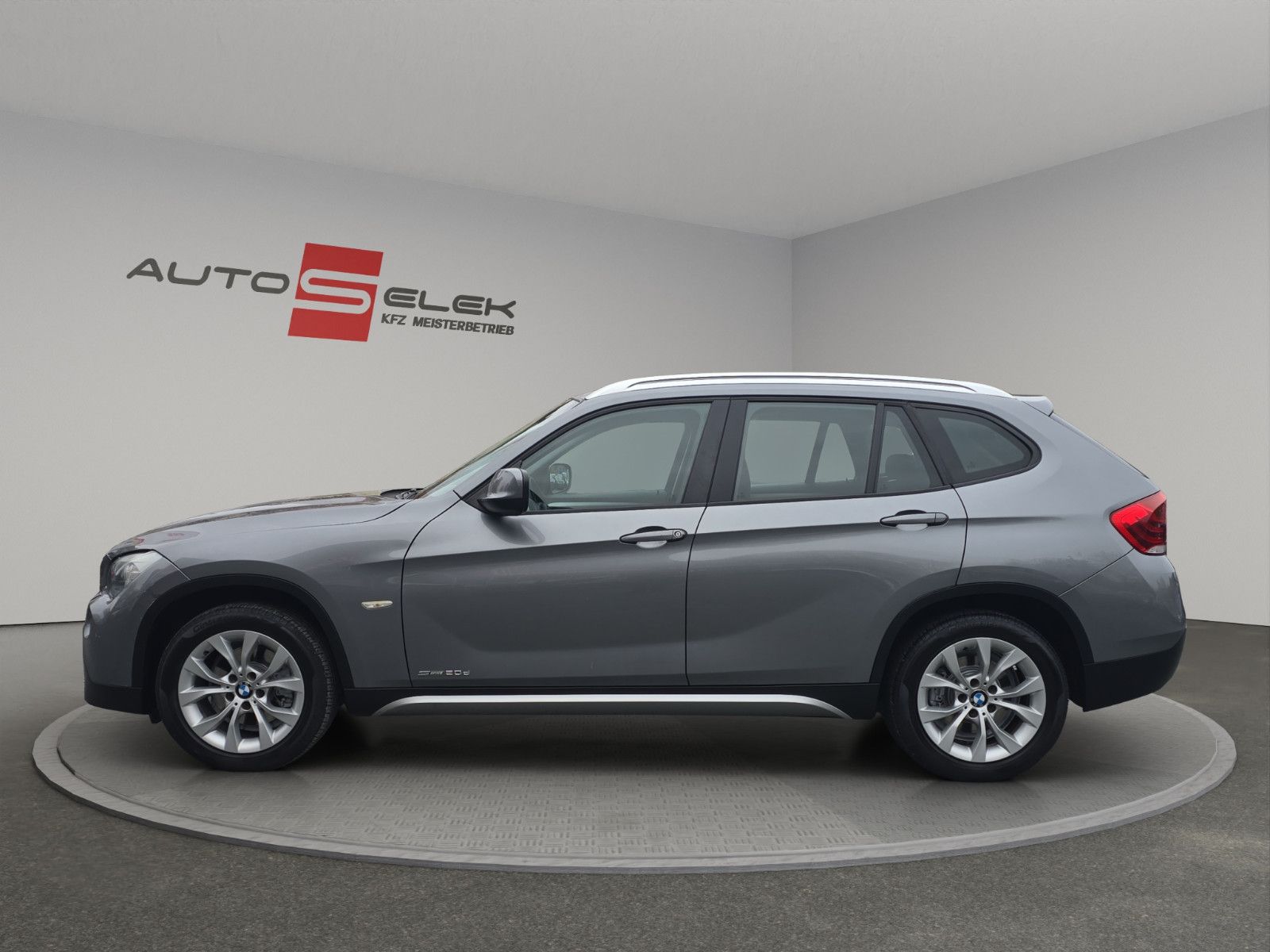 Fahrzeugabbildung BMW X1 20 d sDrive/AUTOMATIK/KLIMA