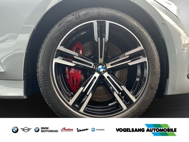 Fahrzeugabbildung BMW M340i xDriveTouring,Panodach,SurroundView,H&KSou