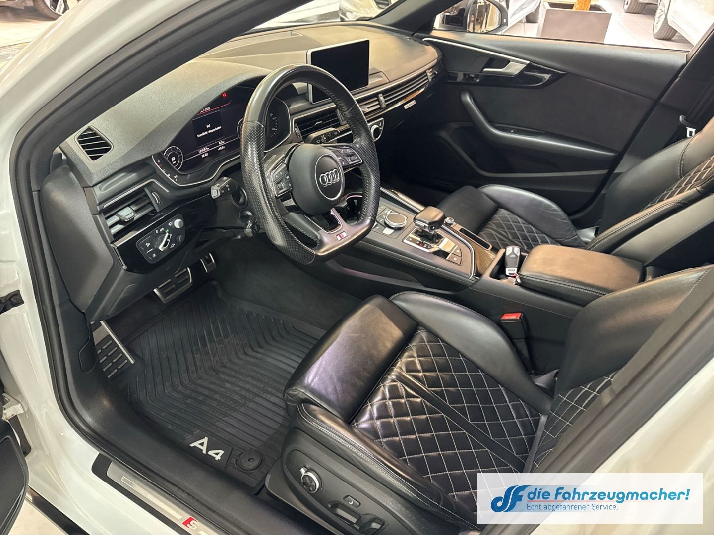 Fahrzeugabbildung Audi A4 Avant quattro sport 3.0 TDI S line S-line Spo