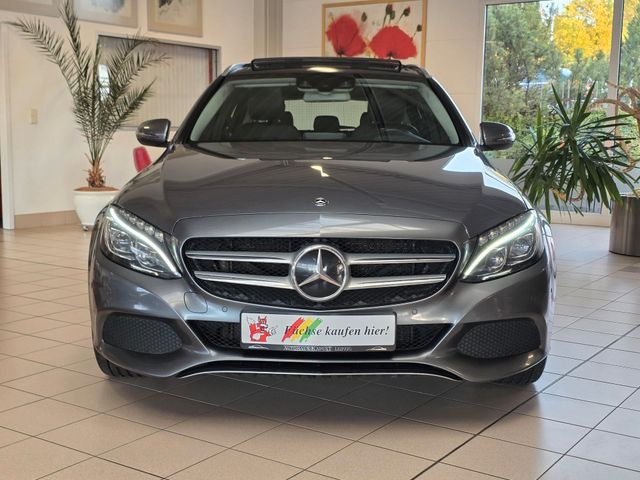 MERCEDES-BENZ C 220 — Foto 4