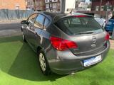 Opel Astra J.Edition,1,4 Turbo, klima2Z,PDC,SHZ.TOP - Opel Astra aus 2011: Turbo