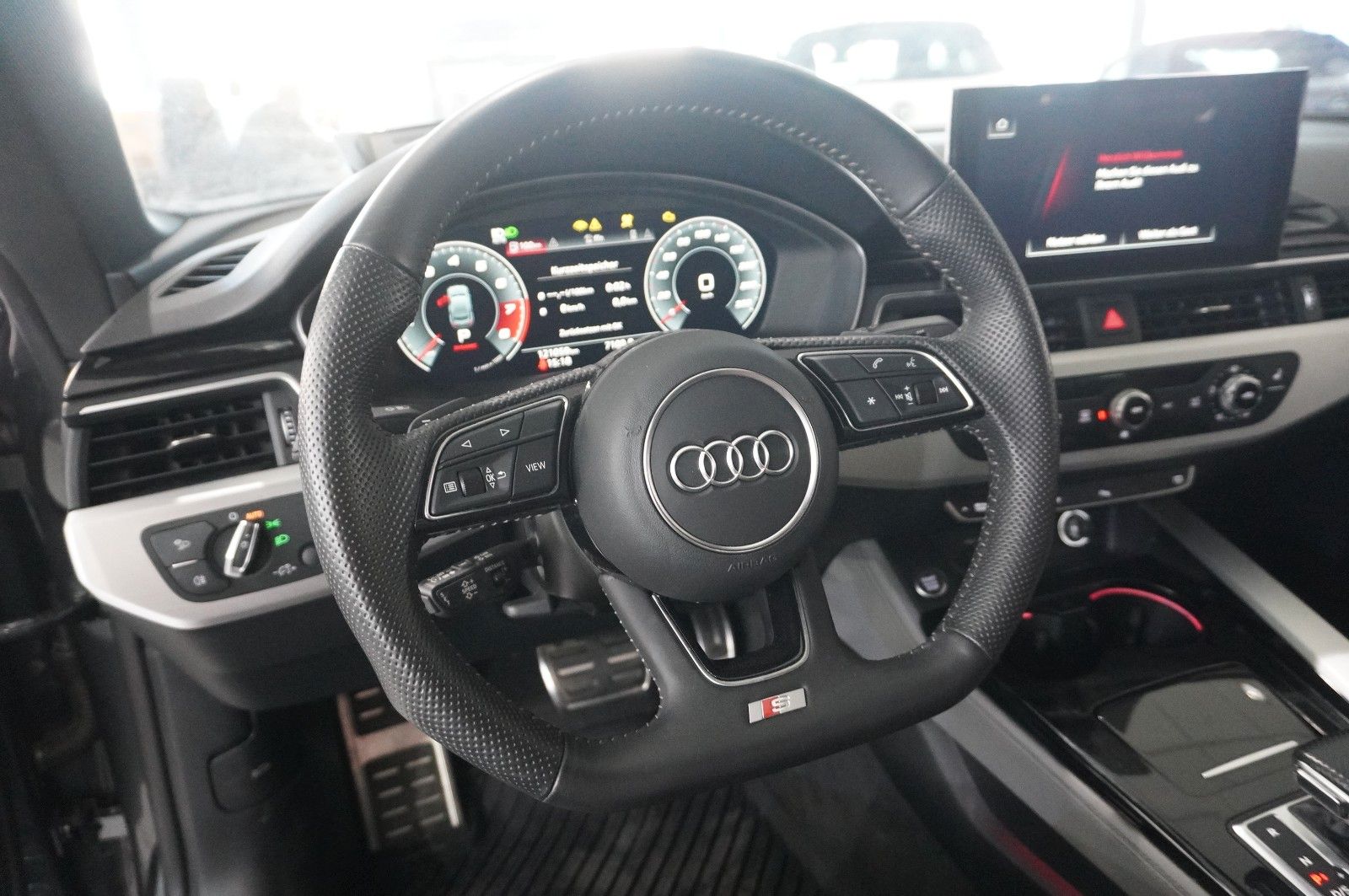 Fahrzeugabbildung Audi A5 Sportback 45 TFSI QUATTRO S-LINE NAVI/MATRIX