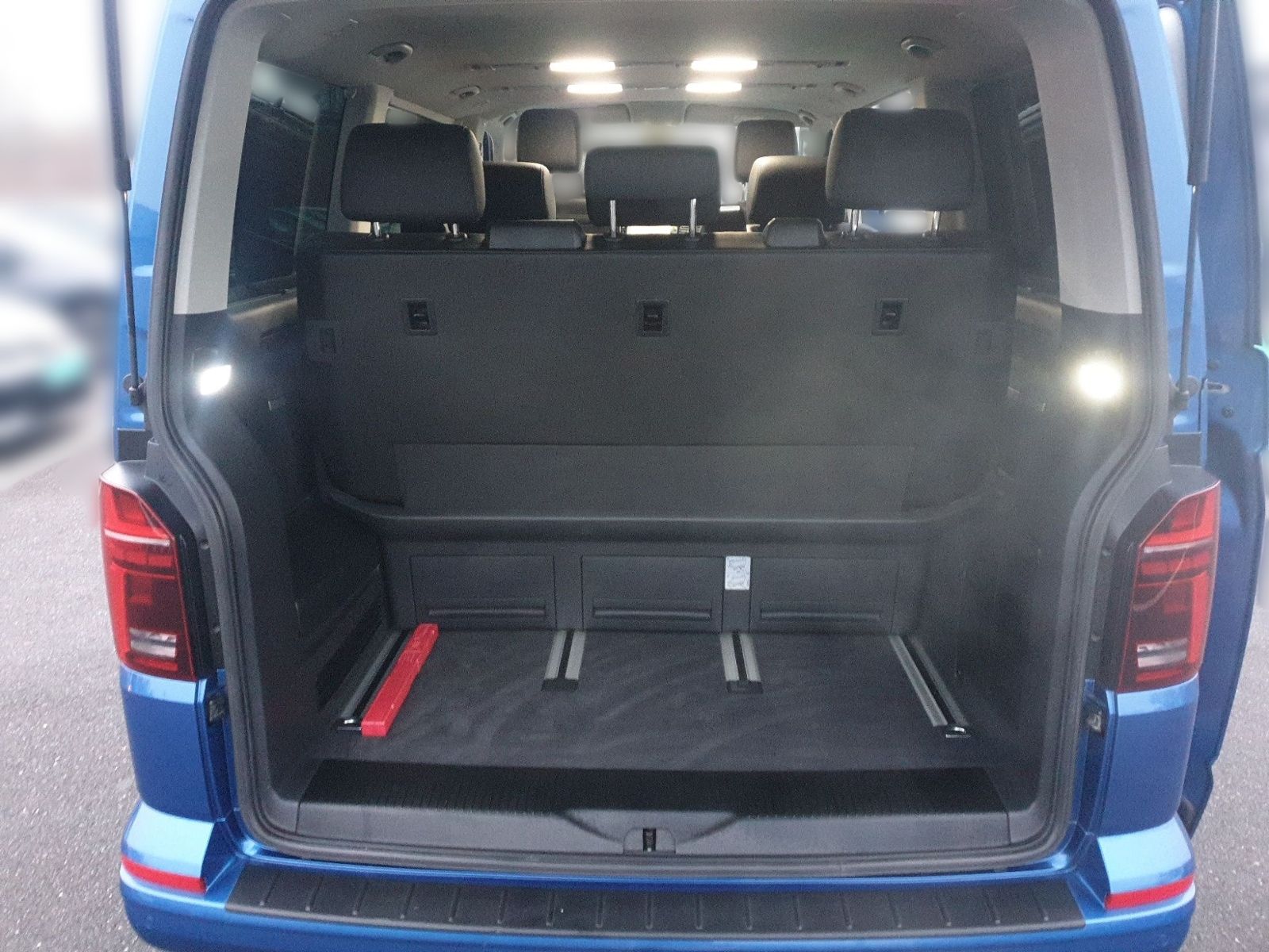Volkswagen T6.1 Multivan 2.0 TDI DSG EDITION AHK LED ACC foto 15
