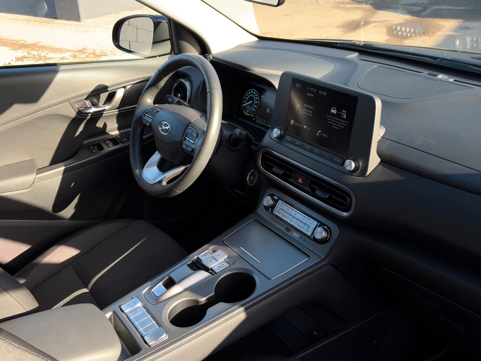 Fahrzeugabbildung Hyundai KONA E Select 39kW ACC LKA LFA CarPlay SHZ LHZ