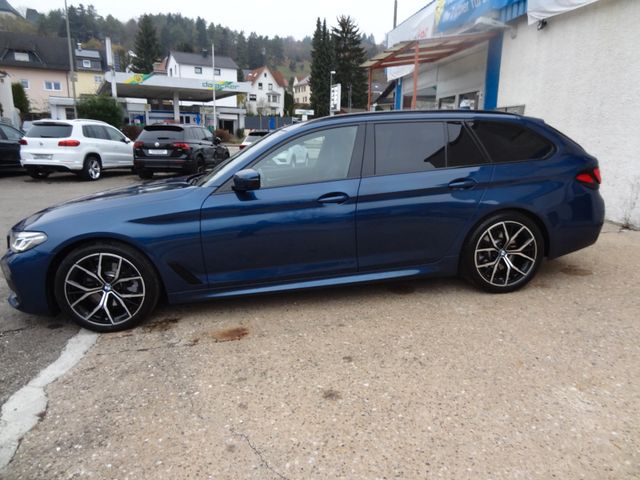 Fahrzeugabbildung BMW 520d xDrive M Sport/1.Hd/AHK/Virtual/Kamera/