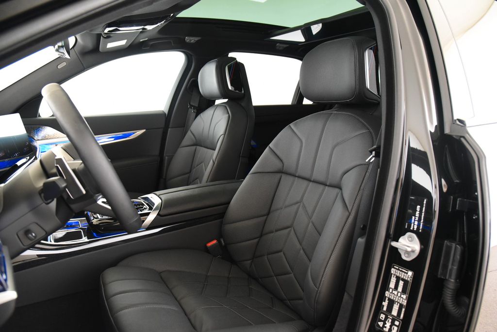 BMW 740