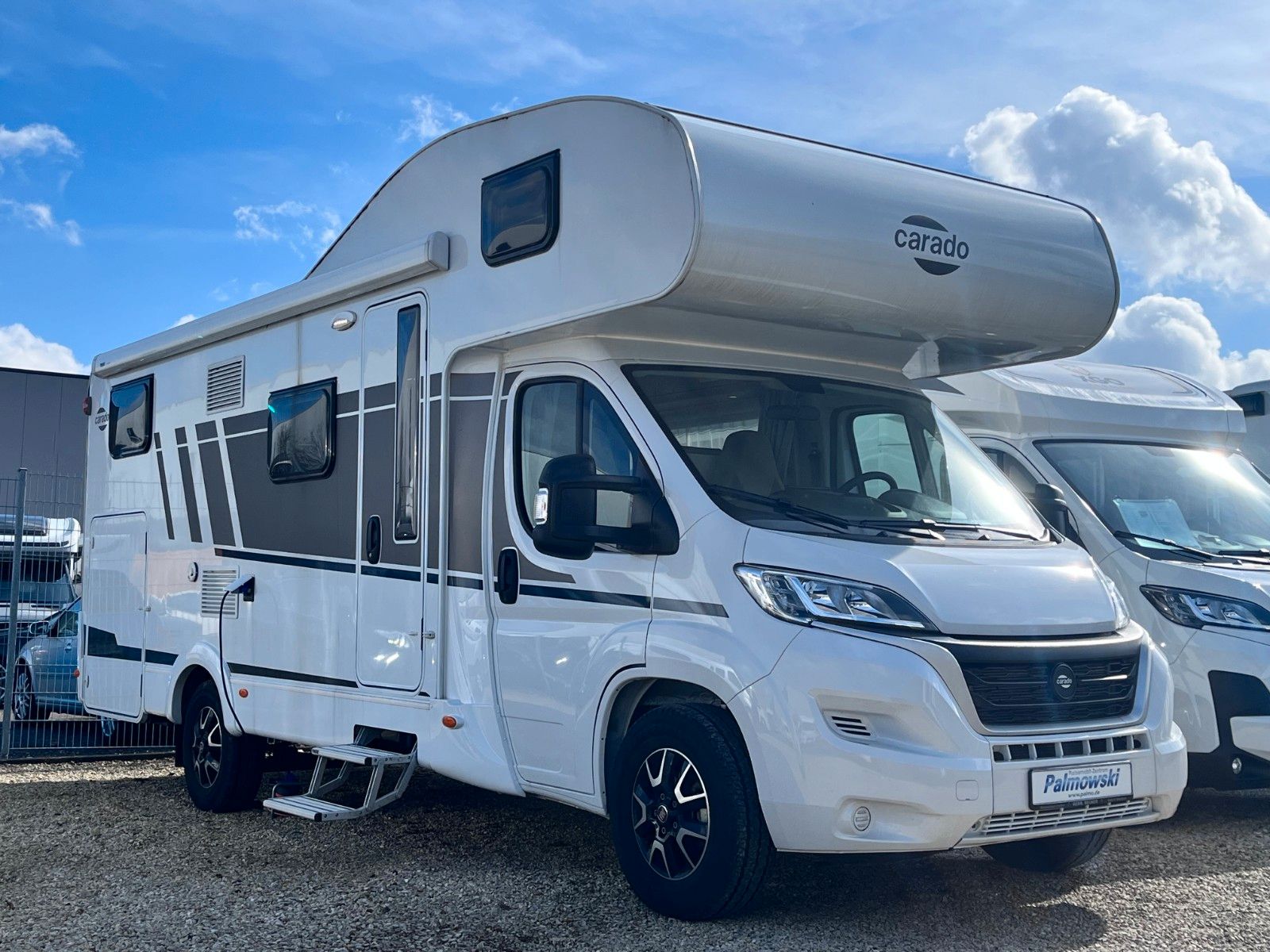 Fahrzeugabbildung Carado A-464 pro 2025 -Markise, Fahrradträger-