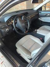 Mercedes-Benz 350 - Mercedes 350 mit Anhängerkupplung