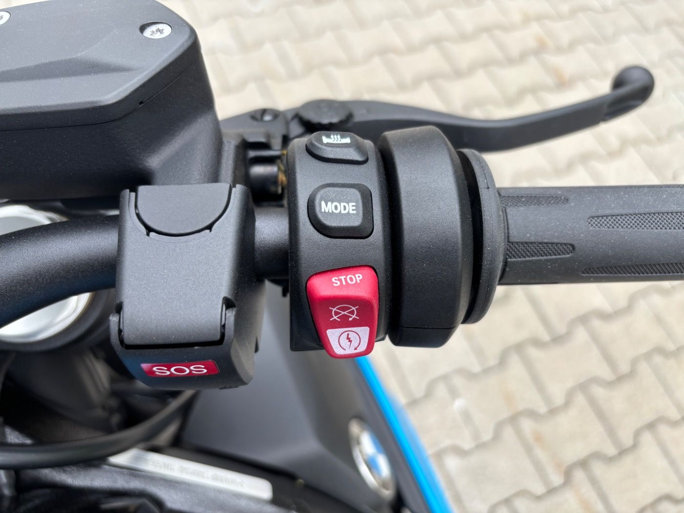 Fahrzeugabbildung BMW S 1000 R Style Sport 2 Pakete Akrapovic