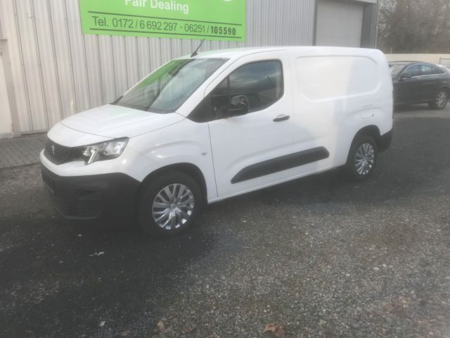 Peugeot Partner Premium L2,SHZ,PDC,27796Km