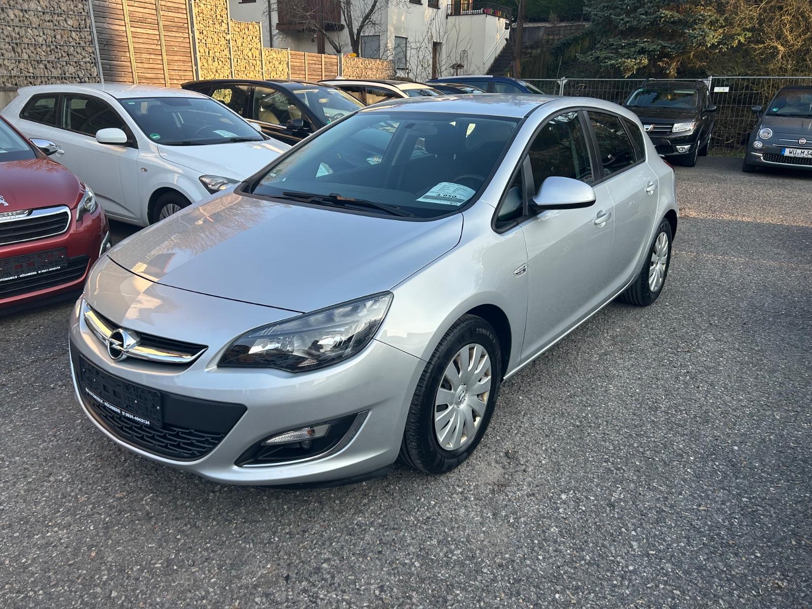 Opel Astra J Lim. 5-trg.