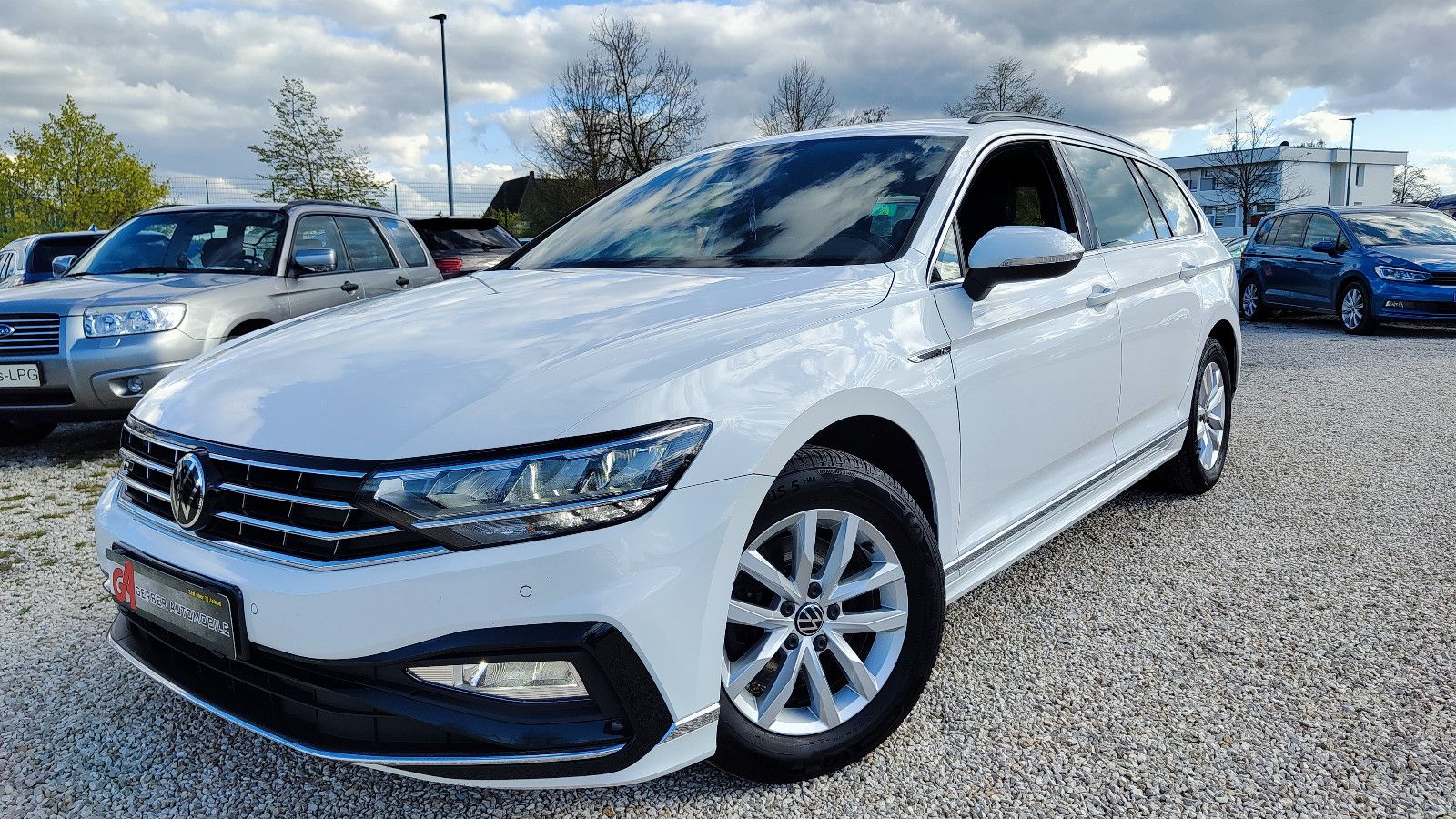 VW Passat Var. 2.0 TDI R Line * ACC*LAN*Navi*Kamera