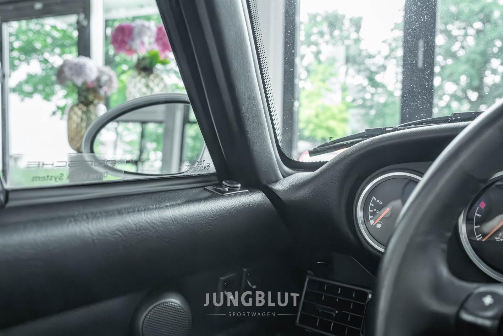 Porsche 993 Carrera Cabriolet, Tiptr. Deut. Auslieferung