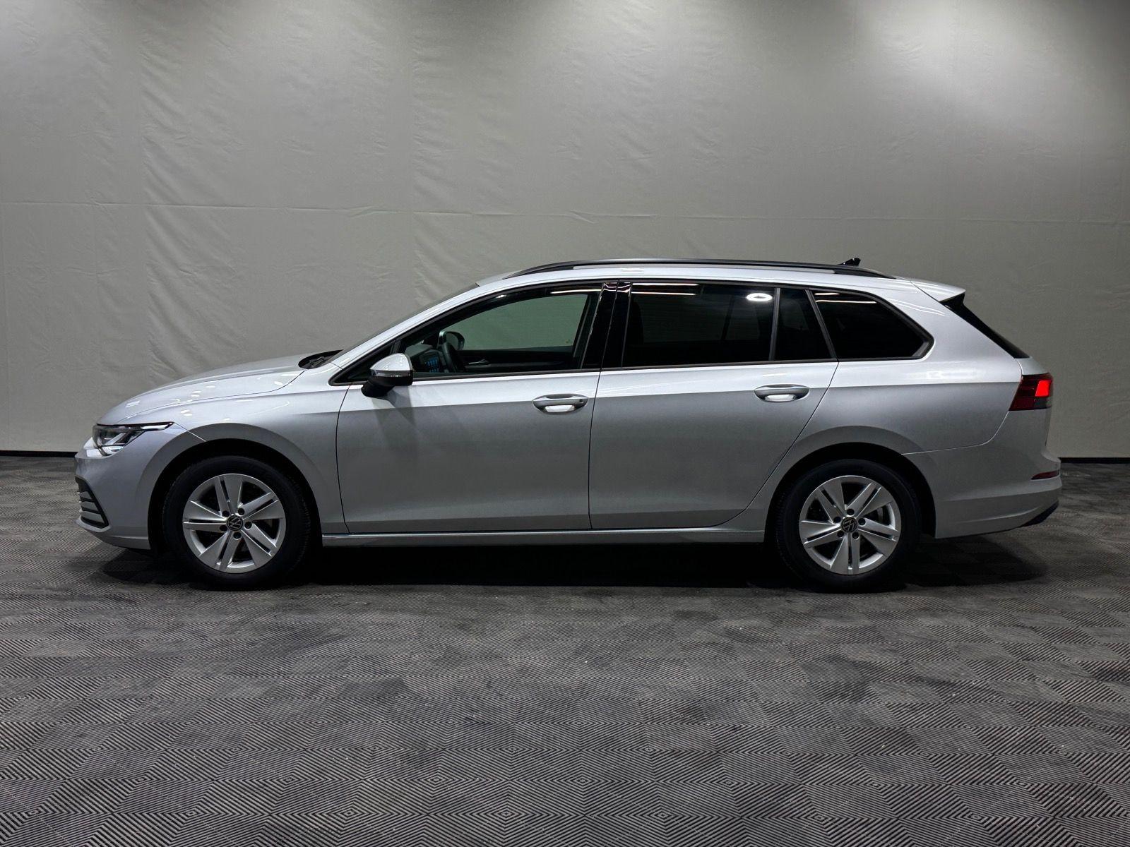 Volkswagen Golf Variant Life 1.5 eTSI DSG | LED NAVI ACC